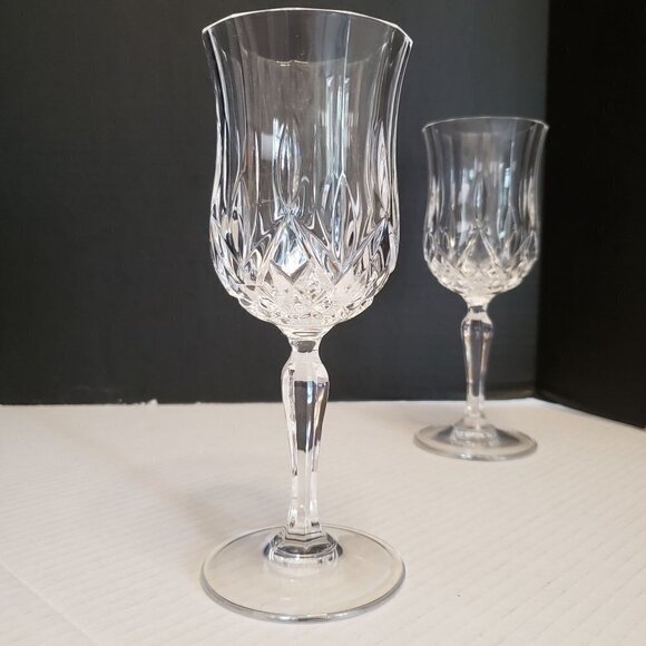 2 Royal Crystal Rock, Opera from Italy 8 oz Criss Cross Paneled Water Goblet - Picture 2 of 11
